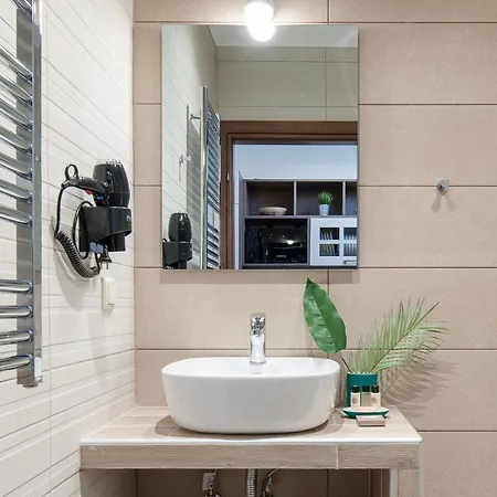 Naiada Apartmanhotel 4*